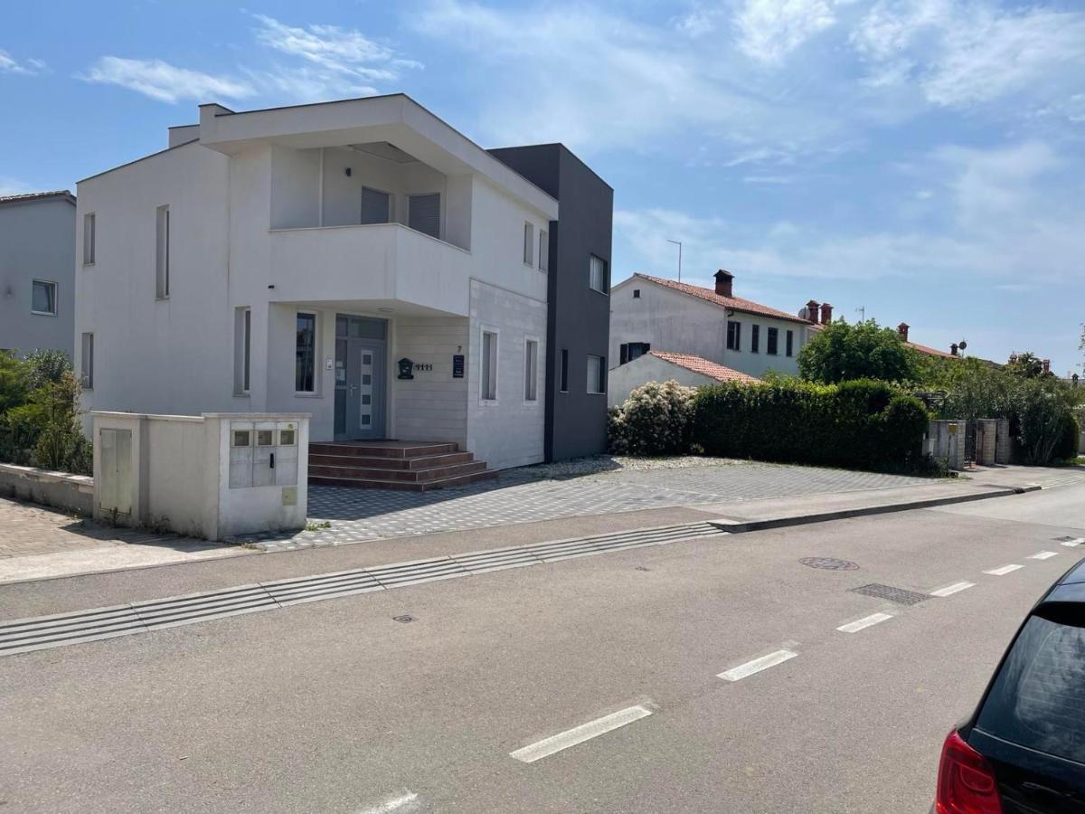 Apartments Peti 普拉 外观 照片