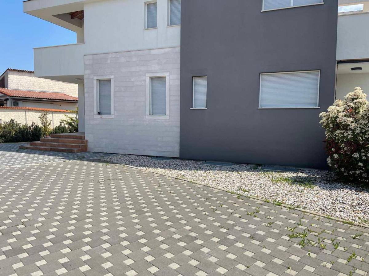 Apartments Peti 普拉 外观 照片
